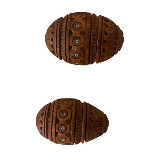 Ukranian Pysanka Wooden 2 Wooden Eggs on wooden matching plate - Picture 4 of 11